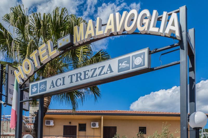 Hotel Malavoglia Ачі-Кастелло Екстер'єр фото