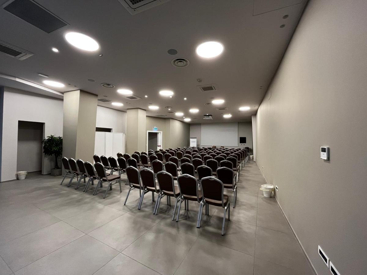 Hotel Malavoglia Ачі-Кастелло Екстер'єр фото